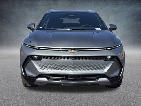 New 2026 Chevrolet Equinox EV LT image 8