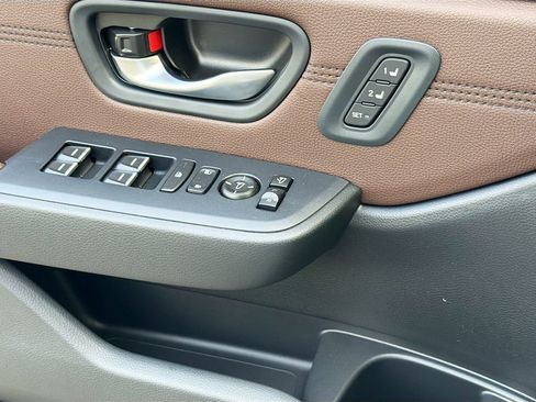 New 2026 Honda Pilot Touring image 13