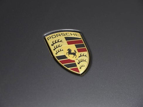 Used 2019 Porsche Macan AWD/4WD image 18