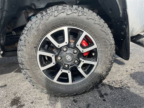 Used 2016 Toyota Tundra Limited w/ Limited Premium Package image 11