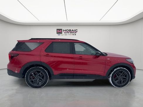 New 2026 Ford Explorer ST-Line w/ ST-Line Street Pack image 9