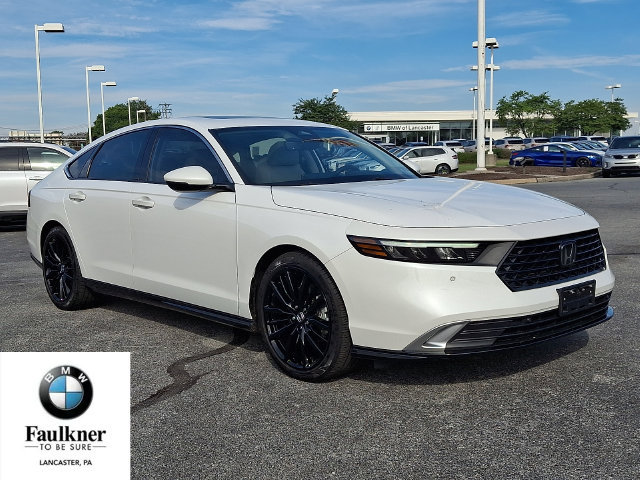 Used 2023 Honda Accord Touring image 1