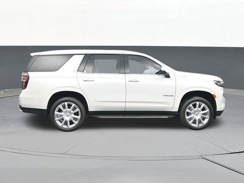 Used 2022 Chevrolet Tahoe High Country AWD/4WD image 18