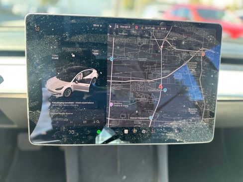 Used 2021 Tesla Model 3 Standard Range Plus image 30