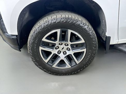 Used 2020 Chevrolet Silverado 1500 LT Trail Boss AWD/4WD image 7