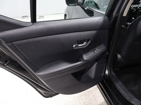 Used 2020 Nissan Sentra SV w/ Electronics Package image 18