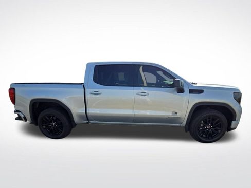 Used 2022 GMC Sierra 1500 Elevation AWD/4WD image 2
