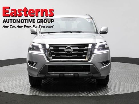 Used 2022 Nissan Armada SV w/ SV Appearance Package image 2