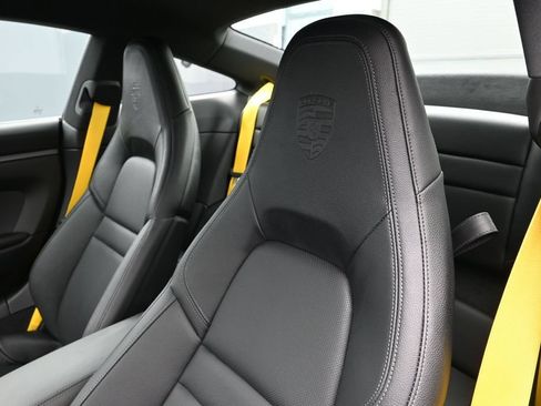 Certified 2025 Porsche 911 Carrera RWD image 16