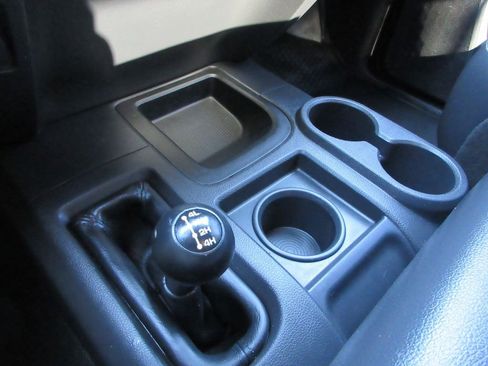 Used 2012 RAM 2500 ST w/ Chrome Appearance Group image 30