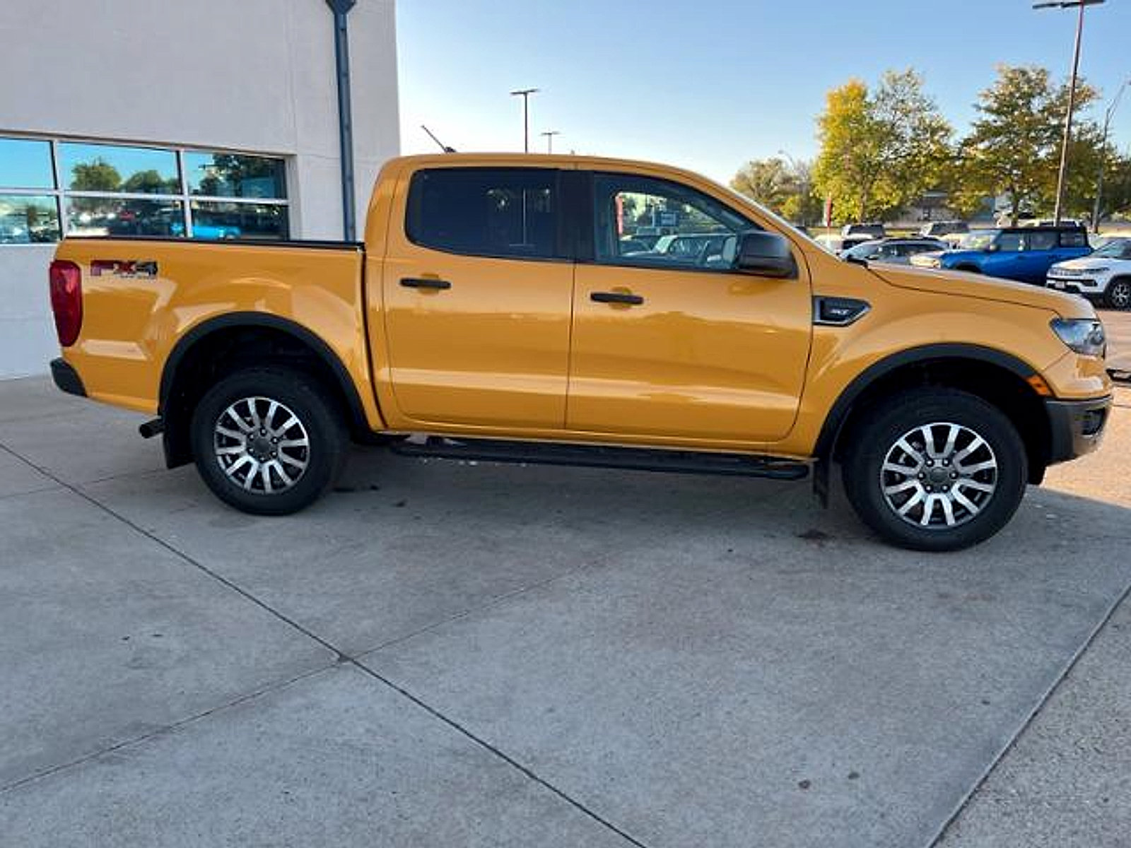 Used 2021 Ford Ranger XLT w/ Equipment Group 302A High AWD/4WD image 4
