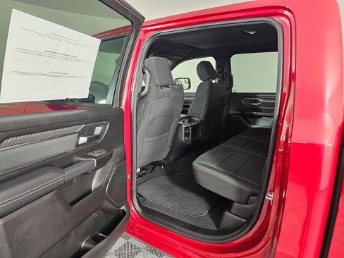 New 2026 RAM 1500 Big Horn w/ Sport Appearance Package AWD/4WD image 32