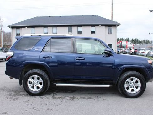 Used 2016 Toyota 4Runner SR5 Premium image 6