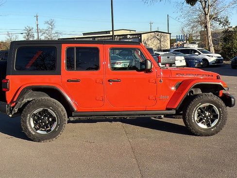 Used 2019 Jeep Wrangler Unlimited Rubicon w/ Cold Weather Group image 7