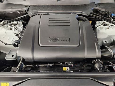 New 2026 Land Rover Discovery S AWD/4WD image 31