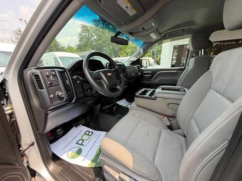 Used 2019 Chevrolet Silverado 1500 W/T w/ WT Convenience Package AWD/4WD image 5