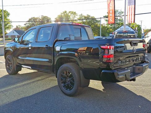 New 2026 Nissan Frontier SV w/ Tow Package image 3