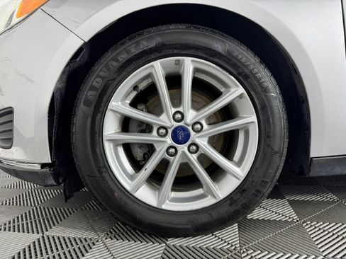 Used 2016 Ford Focus SE image 39