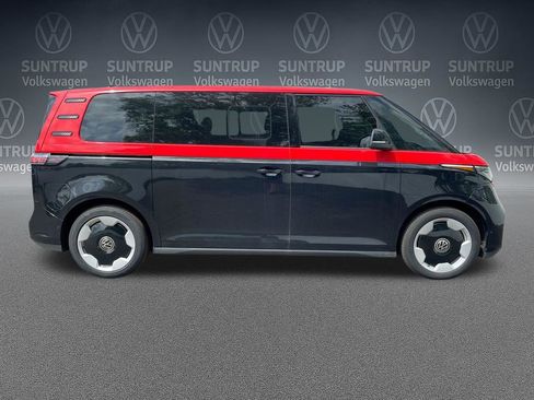 New 2025 Volkswagen ID. Buzz Pro S RWD image 32