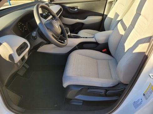 New 2026 Honda HR-V LX image 9