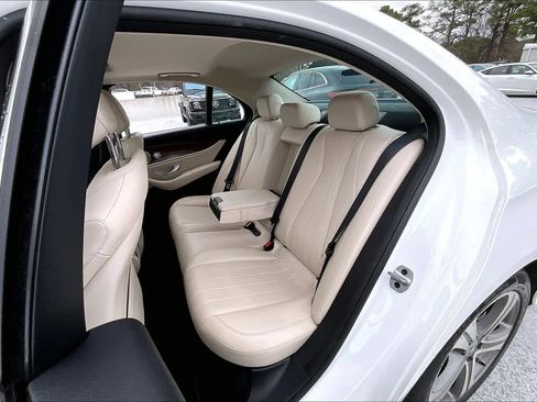 Used 2018 Mercedes-Benz E 300 image 18