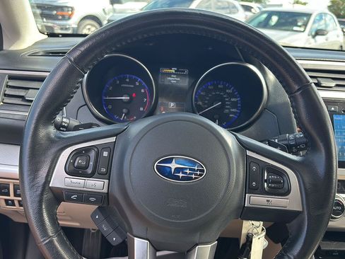 Used 2015 Subaru Outback 2.5i Premium AWD/4WD image 18