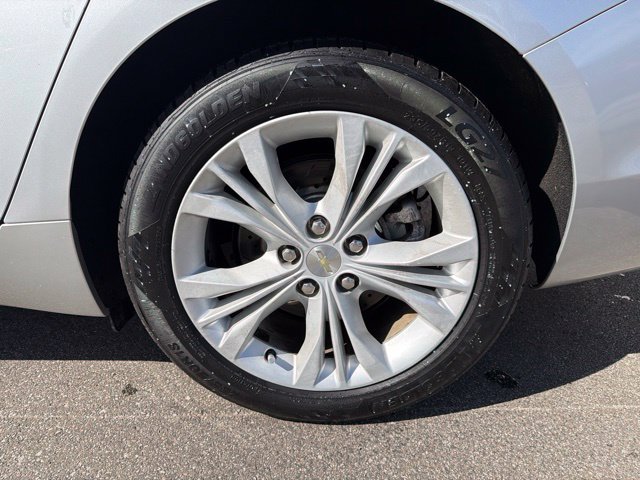 Used 2014 Chevrolet Impala LT w/ Convenience Package FWD image 11