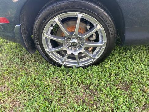 Used 2002 MAZDA MX-5 Miata RWD image 9