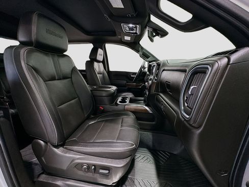 Used 2022 Chevrolet Silverado 3500 High Country w/ Safety Package II image 30