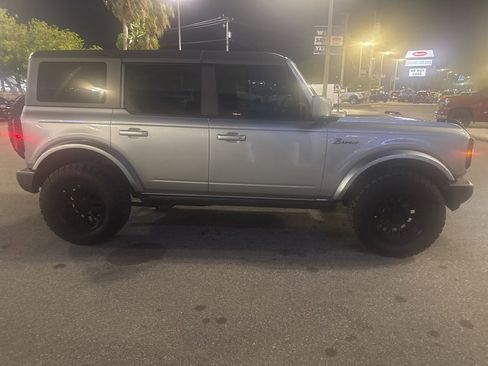 Used 2024 Ford Bronco Outer Banks image 2