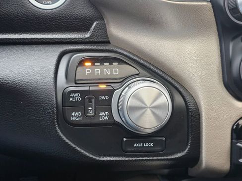 Used 2019 RAM 1500 Laramie image 25