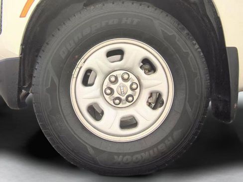 Used 2024 Nissan Frontier S w/ Technology Package RWD image 10