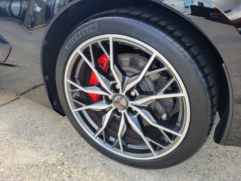Used 2024 Chevrolet Corvette Stingray Preferred Conv w/ Z51 Performance Package RWD image 8