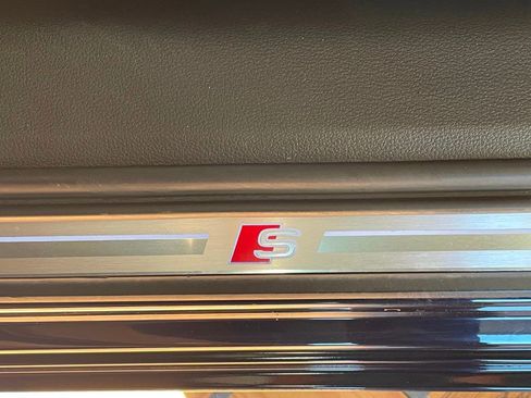 Used 2021 Audi A6 Premium Plus w/ Premium Plus Package image 17