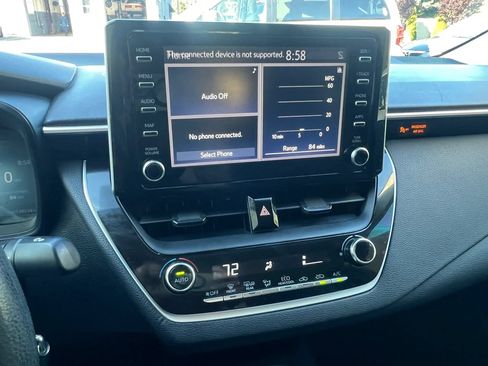 Used 2020 Toyota Corolla LE FWD image 23