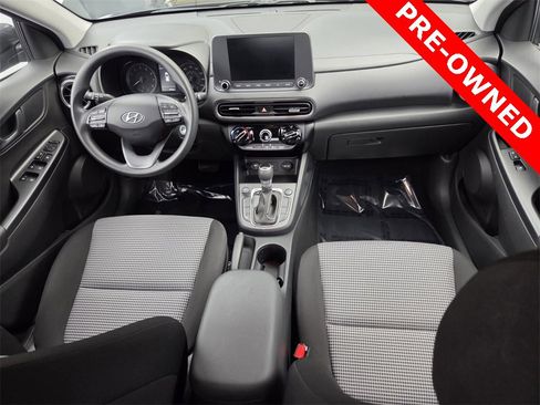 Used 2022 Hyundai Kona SE image 19