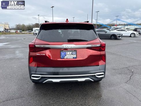 Used 2023 Kia Seltos S AWD/4WD image 5