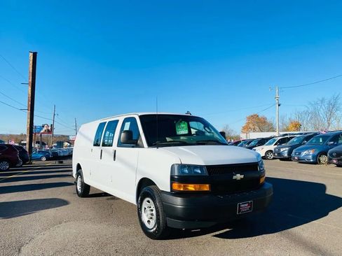 Used 2018 Chevrolet Express 2500 Extended w/ Driver Convenience Package image 7