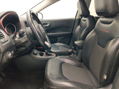 Used 2019 Jeep Compass Trailhawk AWD/4WD image 17