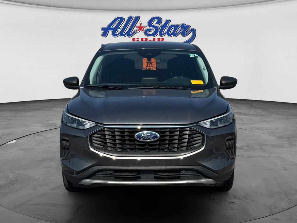 Used 2025 Ford Escape Active AWD/4WD image 2