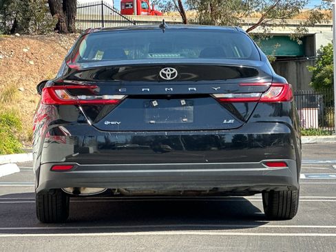 Used 2025 Toyota Camry LE FWD image 4