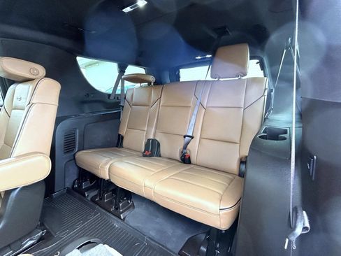 Certified 2025 Cadillac Escalade ESV Premium Luxury w/ Touring Package AWD/4WD image 20
