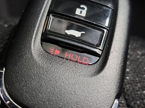 Certified 2025 Honda HR-V LX image 31