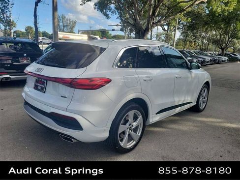Certified 2025 Audi Q5 Prestige image 8