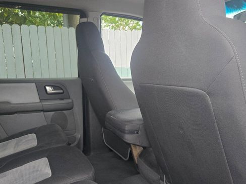 Used 2004 Ford Expedition XLS AWD/4WD image 11