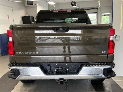 Used 2023 Chevrolet Silverado 1500 LT AWD/4WD image 31