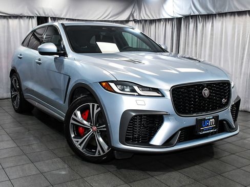 Used 2022 Jaguar F-PACE SVR AWD/4WD image 3