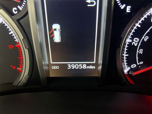 Used 2023 Toyota 4Runner TRD Off-Road Premium image 13