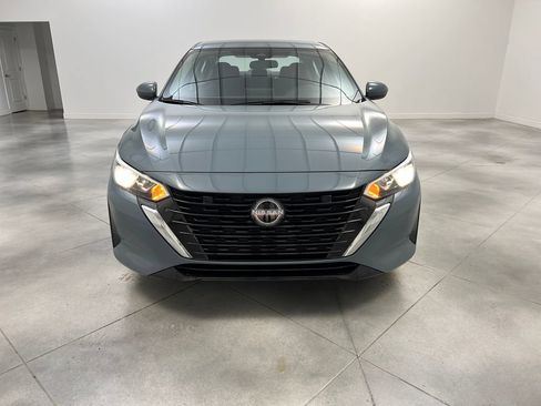 Used 2024 Nissan Sentra SV FWD image 3