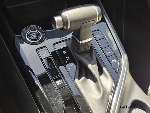 Certified 2023 Kia Niro EX Touring FWD image 25